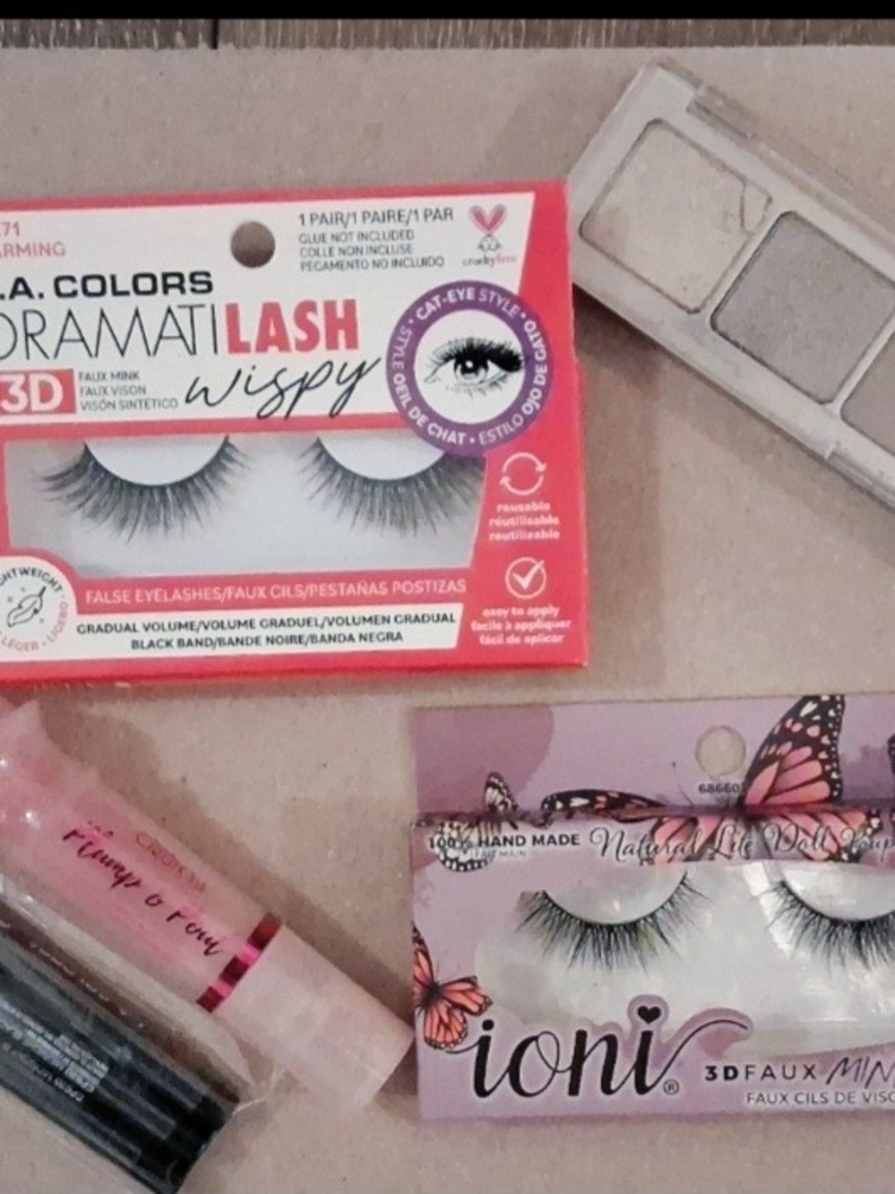 Womens Makeup/Lash Bundle - Picture 2 of 7